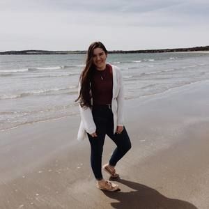 Meet your Posher, Clarissa